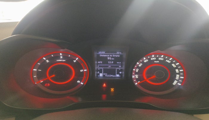 2021 Mahindra XUV300 W8 (O) 1.5 DIESEL, Diesel, Manual, 41,534 km, interior