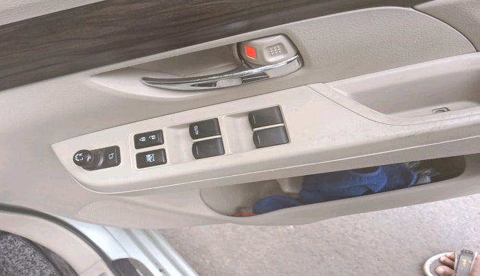 2018 Maruti Ertiga VXI SHVS, Petrol, Manual, 1,01,860 km, interior