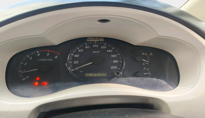 2012 Toyota Innova 2.5 GX 8 STR, Diesel, Manual, 2,71,717 km, interior