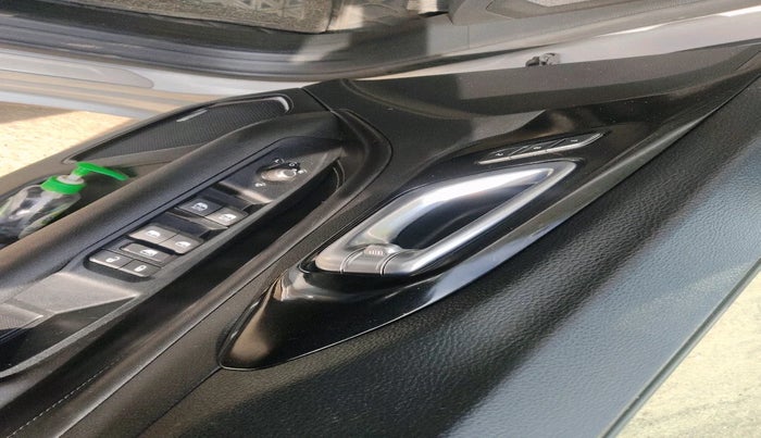 2022 Jeep Compass MODEL S (O) DIESEL 4X4 AT, Diesel, Automatic, 23,376 km, interior