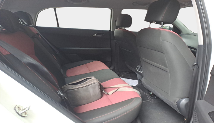 2016 Hyundai Creta SX PLUS 1.6 PETROL, Petrol, Manual, 31,807 km, interior