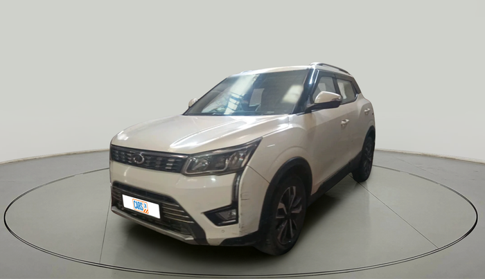 2019 Mahindra XUV300 W8 (O) 1.5 DIESEL AMT, Diesel, Automatic, 1,28,955 km, exterior