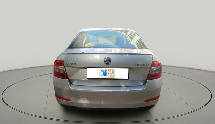 2015 Skoda Octavia STYLE PLUS AT 1.8 TSI, Petrol, Automatic, 65,975 km, exterior