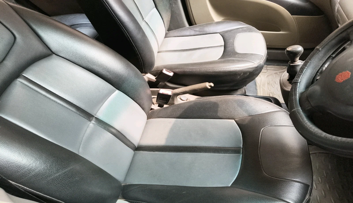 2011 Hyundai i10 MAGNA 1.2, Petrol, Manual, 98,423 km, interior