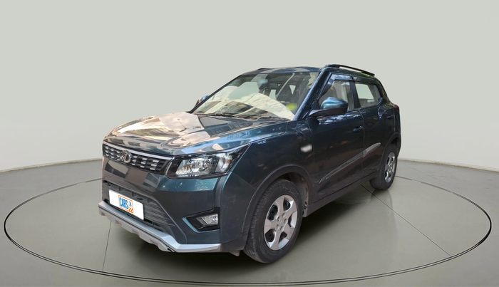 2021 Mahindra XUV300 W6 1.2 PETROL, Petrol, Manual, 22,935 km, exterior