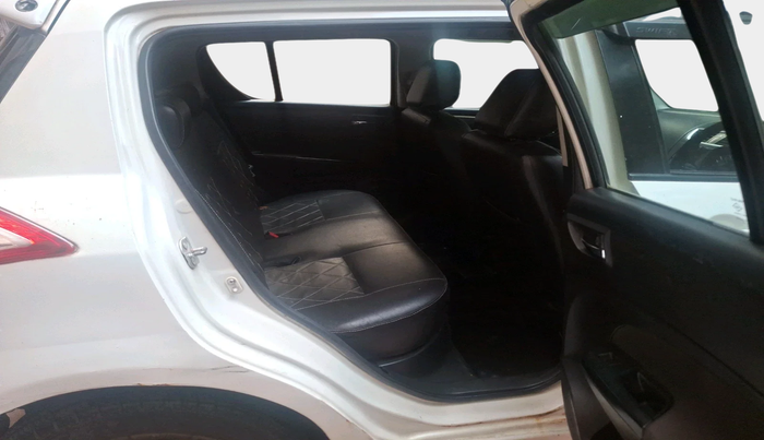 2013 Maruti Swift VXI, Petrol, Manual, 1,26,657 km, interior