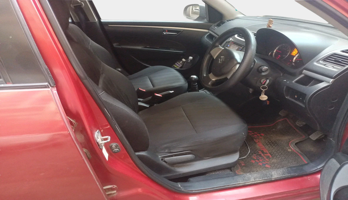 2013 Maruti Swift VXI, Petrol, Manual, 88,217 km, interior