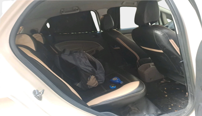 2015 Ford Ecosport AMBIENTE 1.5L DIESEL, Diesel, Manual, 1,82,115 km, interior