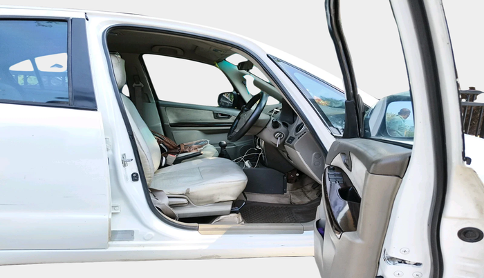 2012 Maruti SX4 VDI, Diesel, Manual, 1,07,571 km, interior