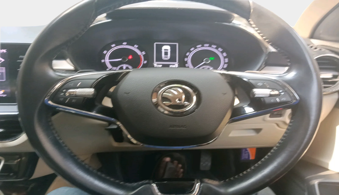 2022 Skoda SLAVIA Ambition Plus 1.0 TSI AT, Petrol, Automatic, 17,940 km, interior