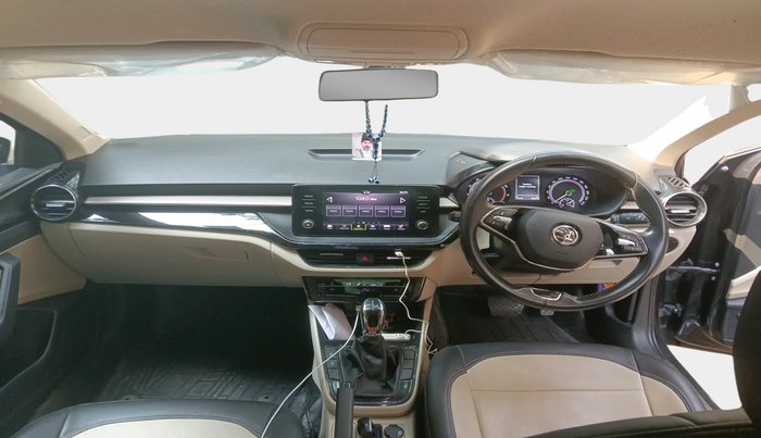 2022 Skoda SLAVIA Ambition Plus 1.0 TSI AT, Petrol, Automatic, 17,940 km, interior