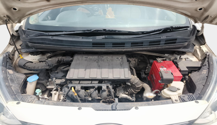 2016 Hyundai Xcent SX 1.2, Petrol, Manual, 1,06,017 km, exterior