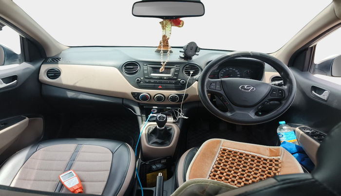 2016 Hyundai Xcent SX 1.2, Petrol, Manual, 1,06,017 km, interior