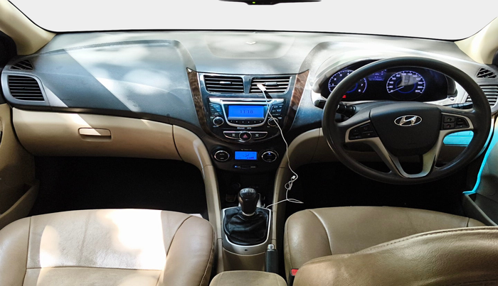 2013 Hyundai Verna FLUIDIC 1.6 VTVT SX, Petrol, Manual, 1,17,100 km, interior