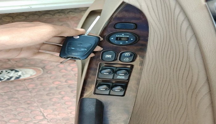 2012 Hyundai Verna FLUIDIC 1.6 CRDI SX, Diesel, Manual, 1,46,734 km, interior