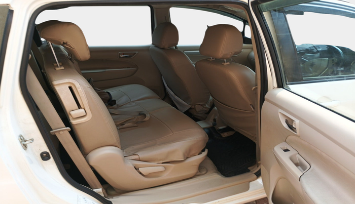 2016 Maruti Ertiga VXI CNG, Petrol, Manual, 1,58,140 km, interior