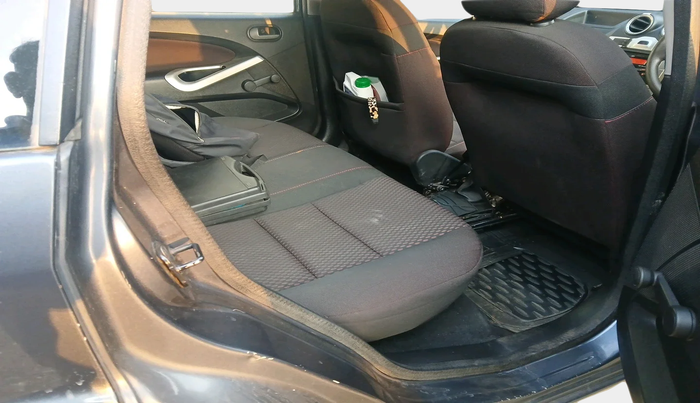 2010 Ford Figo ZXI 1.2 PETROL, Petrol, Manual, 67,392 km, interior