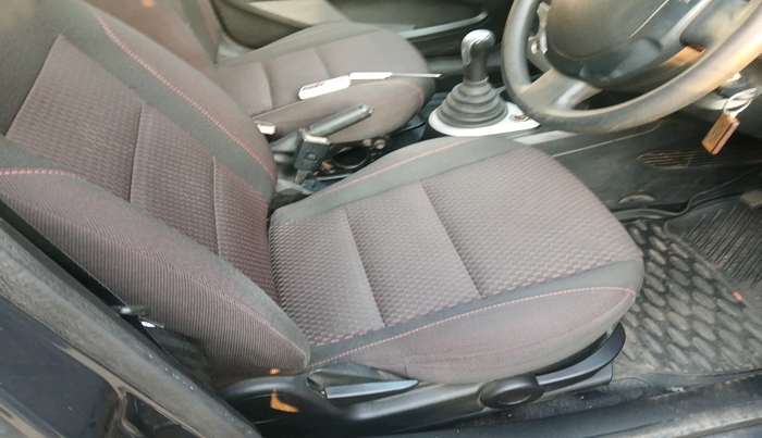 2010 Ford Figo ZXI 1.2 PETROL, Petrol, Manual, 67,392 km, interior