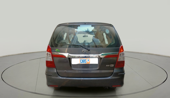 2015 Toyota Innova 2.5 VX 7 STR, Diesel, Manual, 81,716 km, exterior