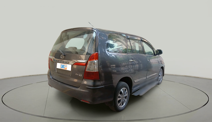 2015 Toyota Innova 2.5 VX 7 STR, Diesel, Manual, 81,716 km, exterior