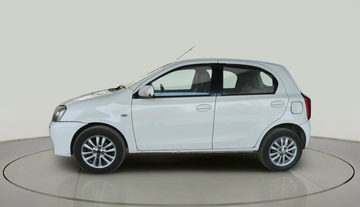 2011 Toyota Etios Liva V, Petrol, Manual, 1,24,305 km, exterior