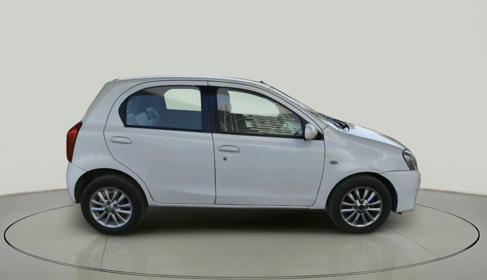 2011 Toyota Etios Liva V, Petrol, Manual, 1,24,305 km, exterior