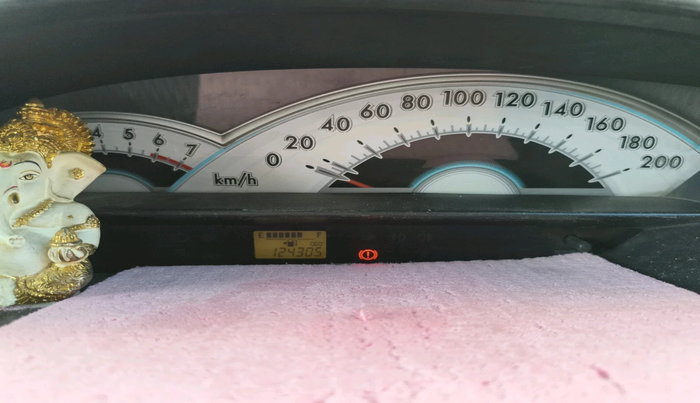 2011 Toyota Etios Liva V, Petrol, Manual, 1,24,305 km, interior