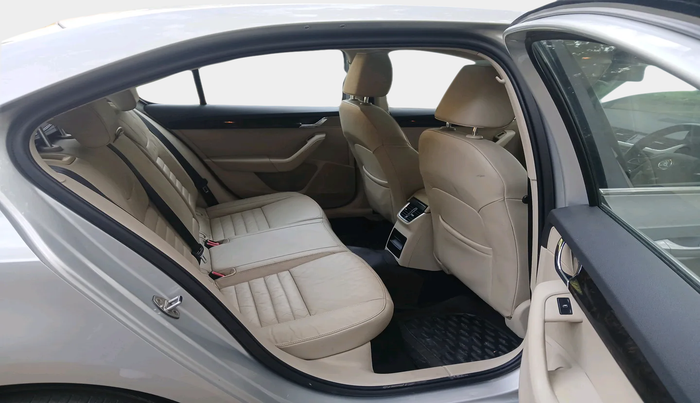 2014 Skoda Octavia ELEGANCE 2.0 TDI AT, Diesel, Automatic, 84,019 km, interior