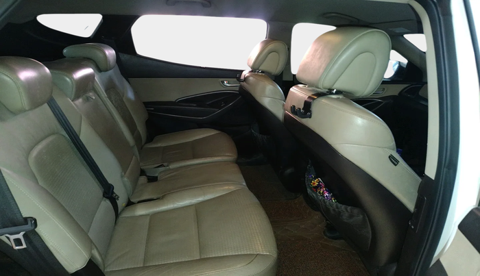2014 Hyundai Santa Fe 4 WD AT, Diesel, Automatic, 95,591 km, interior