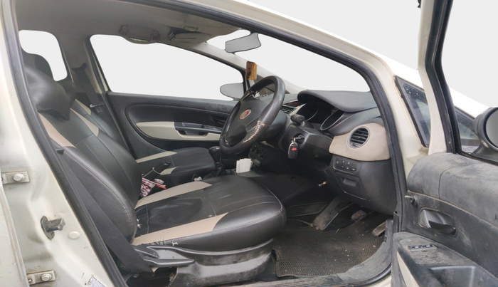 2014 Fiat Punto EVO ACTIVE 1.3 MULTIJET, Diesel, Manual, 88,000 km, interior