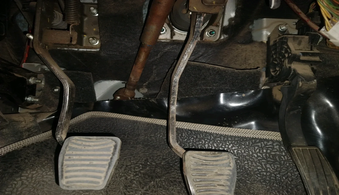 2016 Mahindra Kuv100 K6 PLUS 6 STR, Petrol, Manual, 1,07,071 km, interior