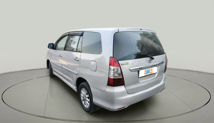 2013 Toyota Innova 2.5 VX 7 STR, Diesel, Manual, 1,59,846 km, exterior