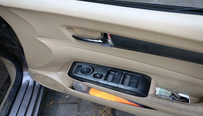 2012 Honda City 1.5L I-VTEC V MT, Petrol, Manual, 1,14,522 km, interior