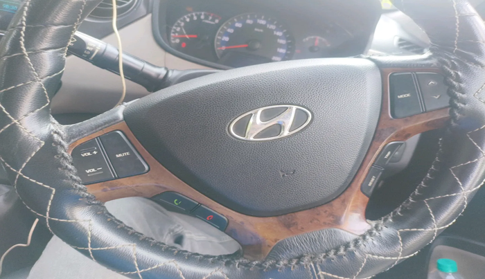 2014 Hyundai Xcent S (O) 1.2, Petrol, Manual, 1,16,888 km, interior