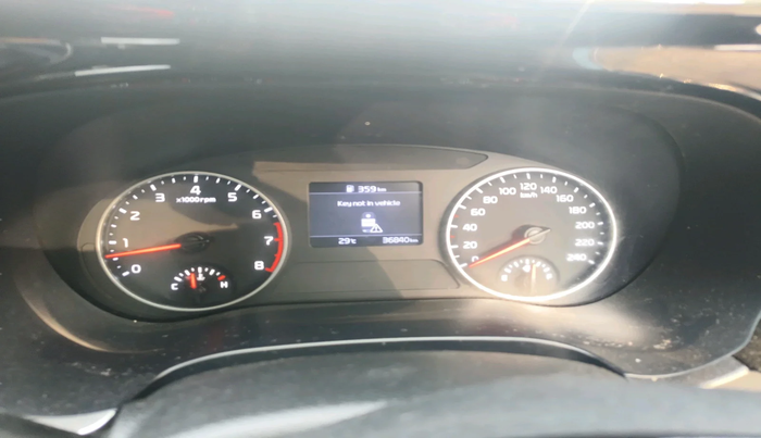 2023 KIA SELTOS HTX PETROL 1.5, Petrol, Manual, 36,840 km, interior