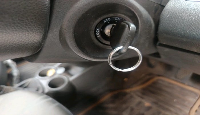 2015 Chevrolet Beat LT PETROL, Petrol, Manual, 94,208 km, interior