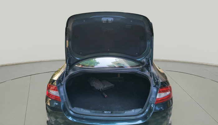 2013 Jaguar XF 2.2 DIESEL LUXURY, Diesel, Automatic, 1,05,971 km, exterior