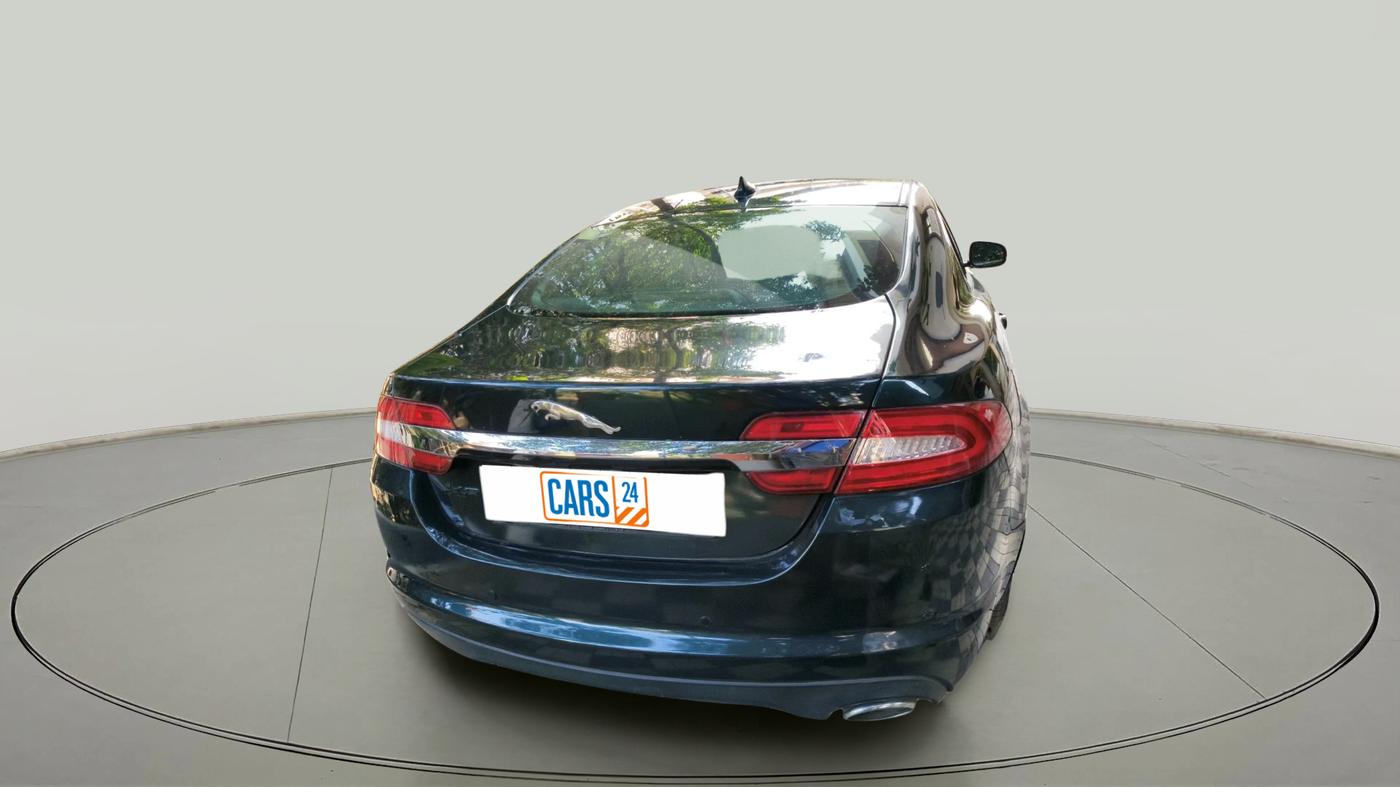 2013 Jaguar XF 2.2 DIESEL LUXURY, Diesel, Automatic, 1,05,972 km, exterior