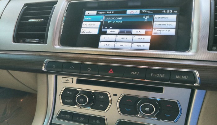 2013 Jaguar XF 2.2 DIESEL LUXURY, Diesel, Automatic, 1,05,971 km, interior