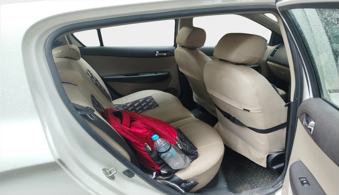 2013 Hyundai i20 SPORTZ 1.2, Petrol, Manual, 30,389 km, interior