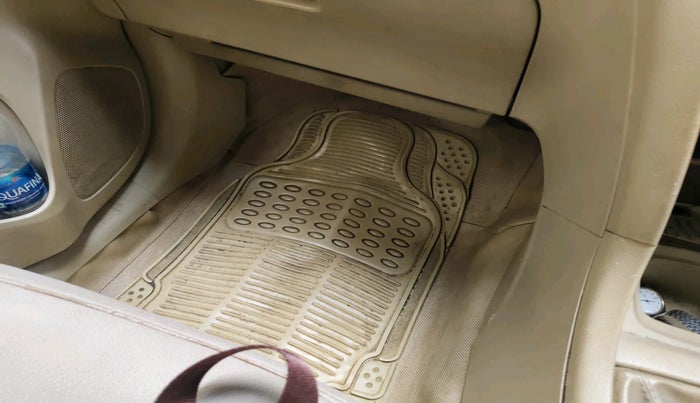 2016 Maruti Ertiga VXI CNG, Petrol, Manual, 1,04,702 km, interior