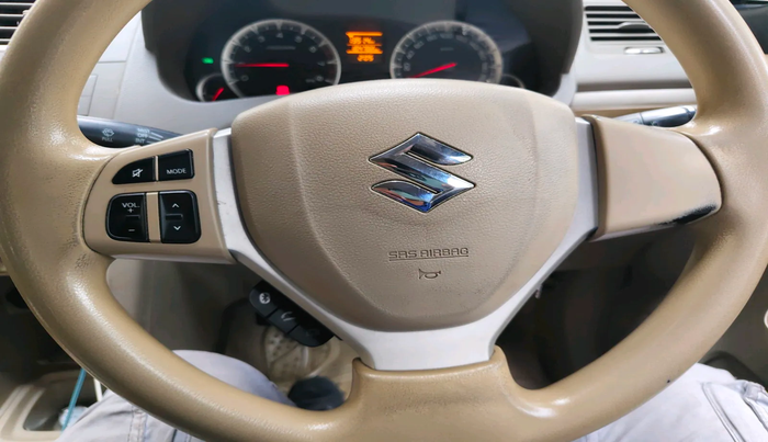 2016 Maruti Ertiga VXI CNG, Petrol, Manual, 1,04,702 km, interior