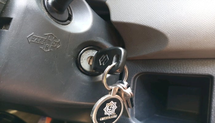 2012 Maruti Wagon R 1.0 LXI CNG, Petrol, Manual, 1,67,608 km, interior