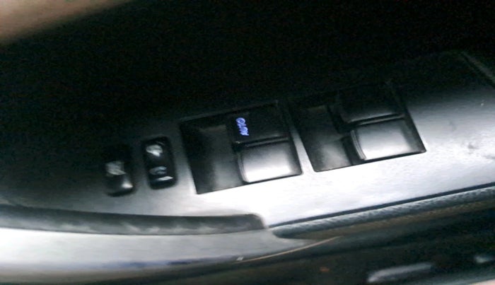 2015 Toyota Corolla Altis GL PETROL, Petrol, Manual, 79,271 km, interior