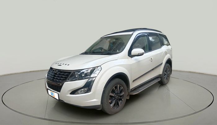 2018 Mahindra XUV500 W11 AT, Diesel, Automatic, 73,607 km, exterior