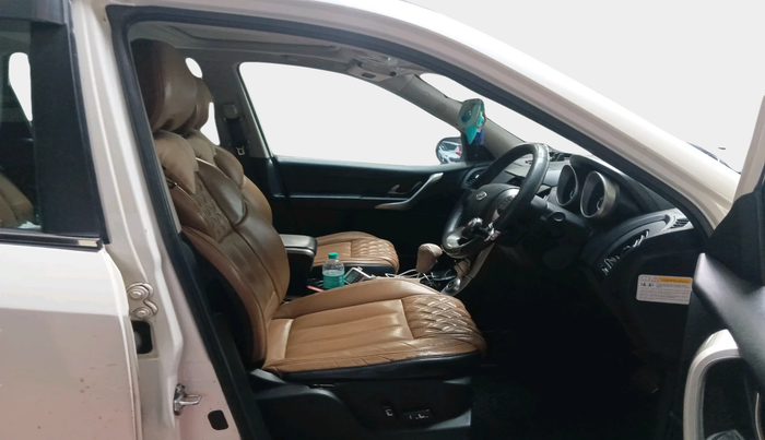 2018 Mahindra XUV500 W11 AT, Diesel, Automatic, 73,607 km, interior