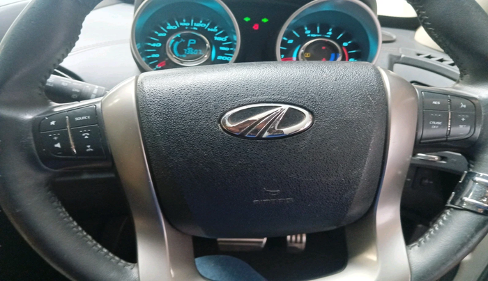 2018 Mahindra XUV500 W11 AT, Diesel, Automatic, 73,607 km, interior