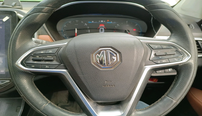 2021 MG HECTOR PLUS SHARP 2.0 DIESEL TURBO MT 6-STR, Diesel, Manual, 1,44,533 km, interior