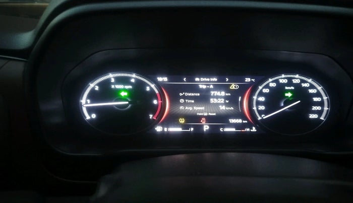 2022 Mahindra SCORPIO-N Z8 L PETROL AT 7 STR, Petrol, Automatic, 13,668 km, interior