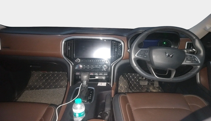 2022 Mahindra SCORPIO-N Z8 L PETROL AT 7 STR, Petrol, Automatic, 13,668 km, interior